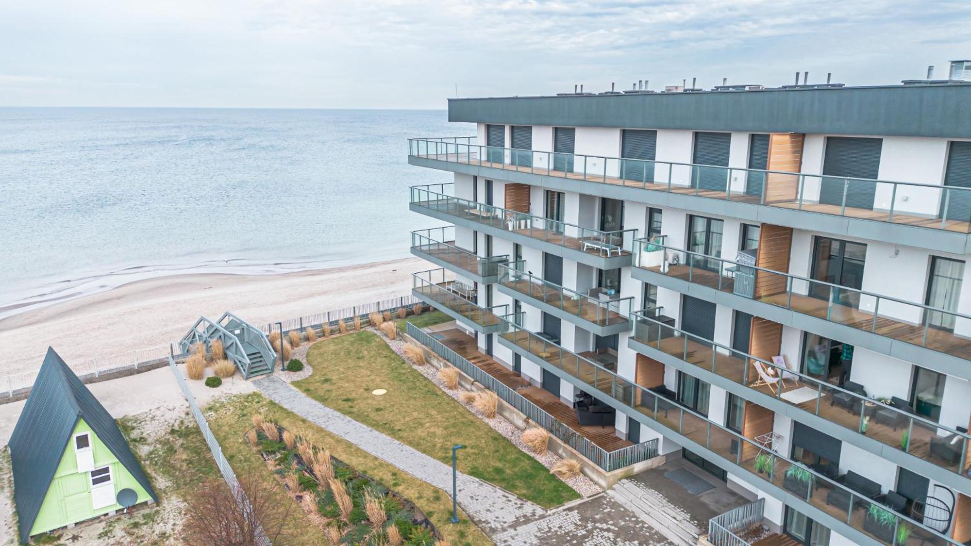 Seaview Plaza Apartment Dziwnow Bagian luar foto