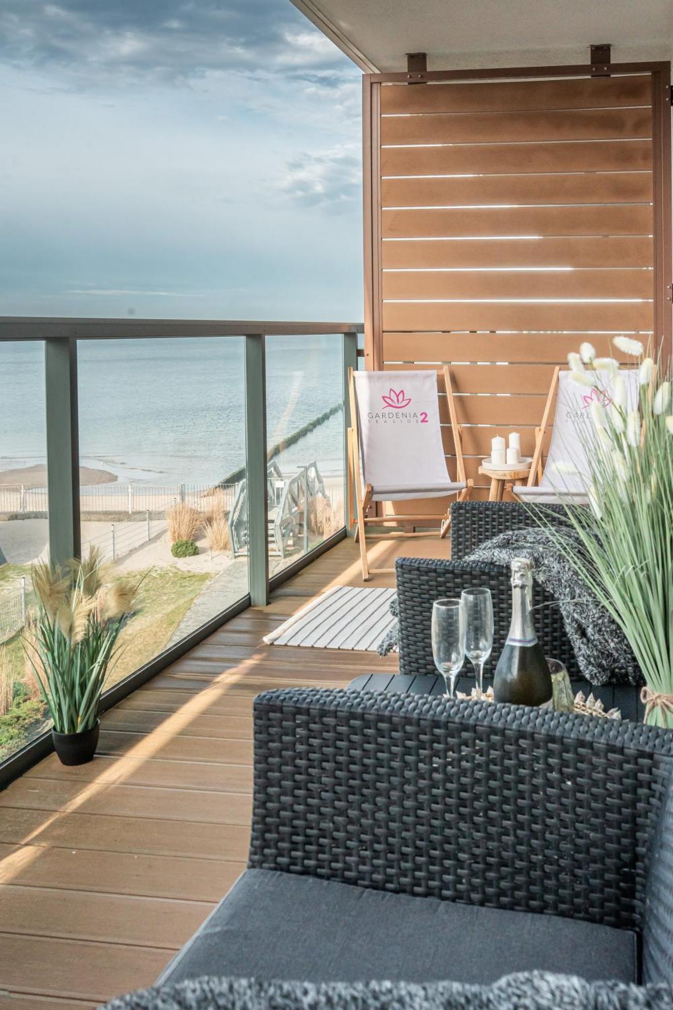 Seaview Plaza Apartment Dziwnow Bagian luar foto