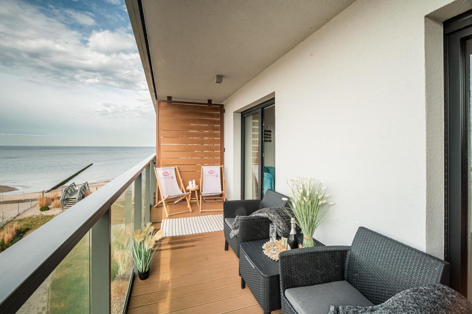 Seaview Plaza Apartment Dziwnow Bagian luar foto