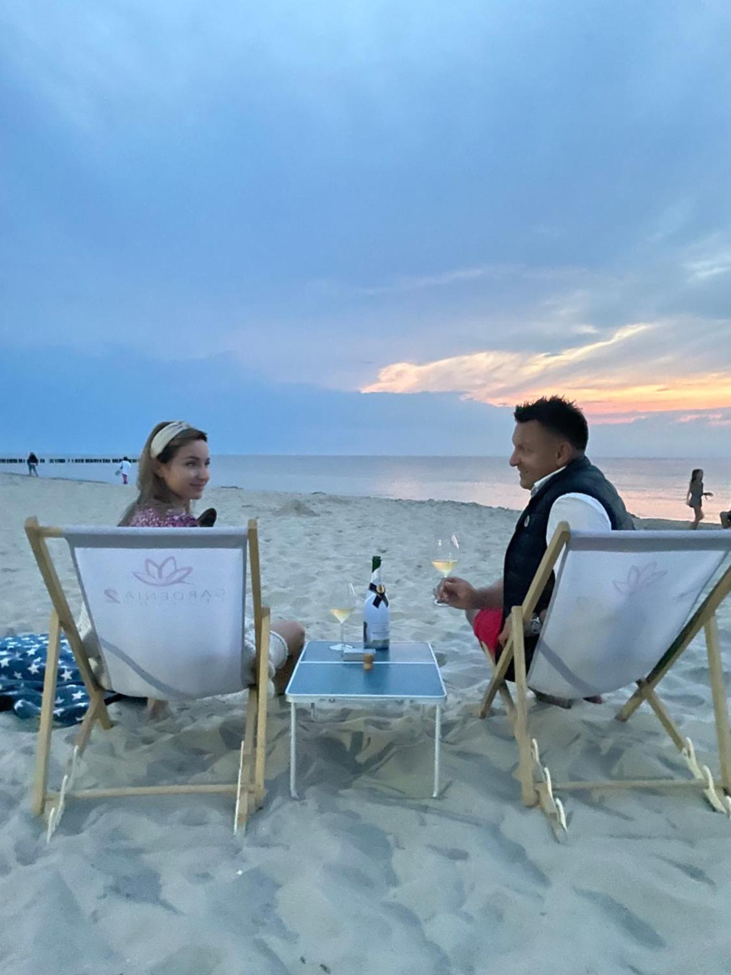 Seaview Plaza Apartment Dziwnow Bagian luar foto